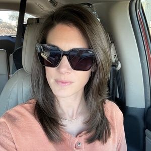 Meet your Posher, Caitlin